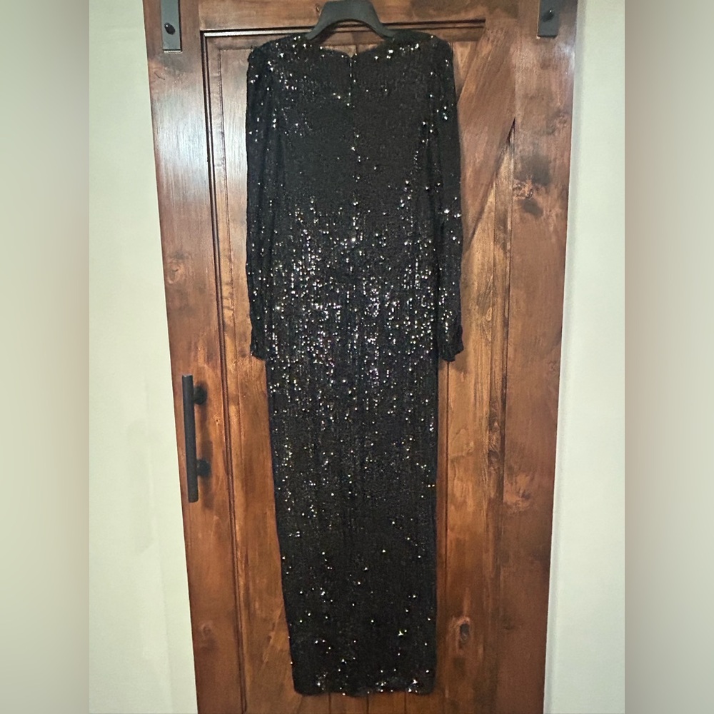 Xscape Elegant Black Sequin Dress - Picture 4 of 10